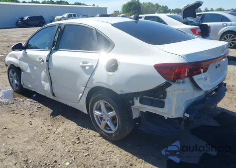 2022 Kia Forte Fe из США, поврежденный, VIN 3KPF24AD9NE447972